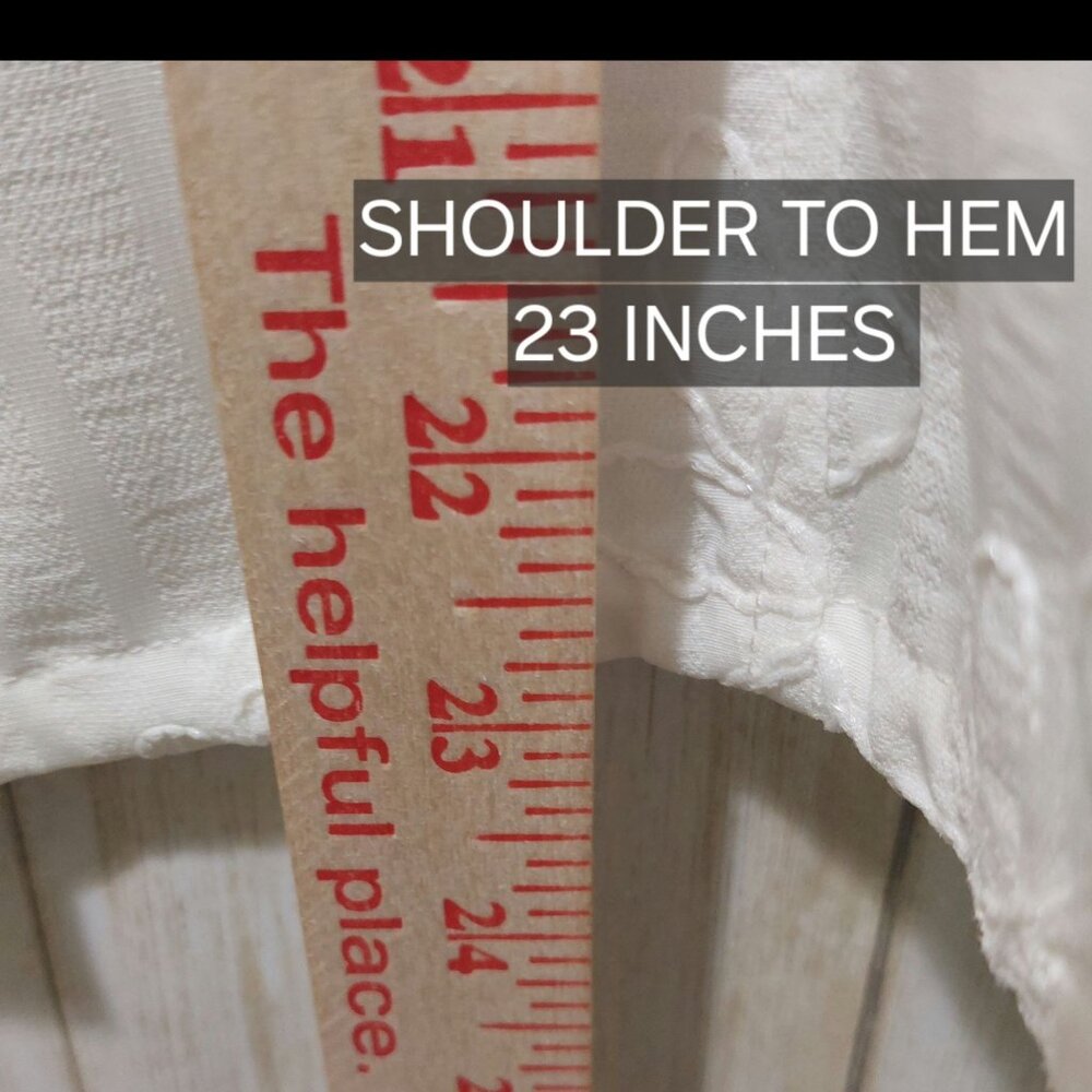 NWT Voy White Floral Embroidered Sleeveless Ruffle Button-Up Blouse Size Large - Picture 7 of 9